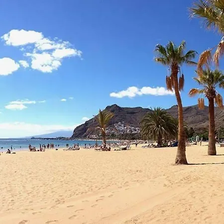 2 Bed Ocean Front Apt * Incredible Views * Terrace Apartment *